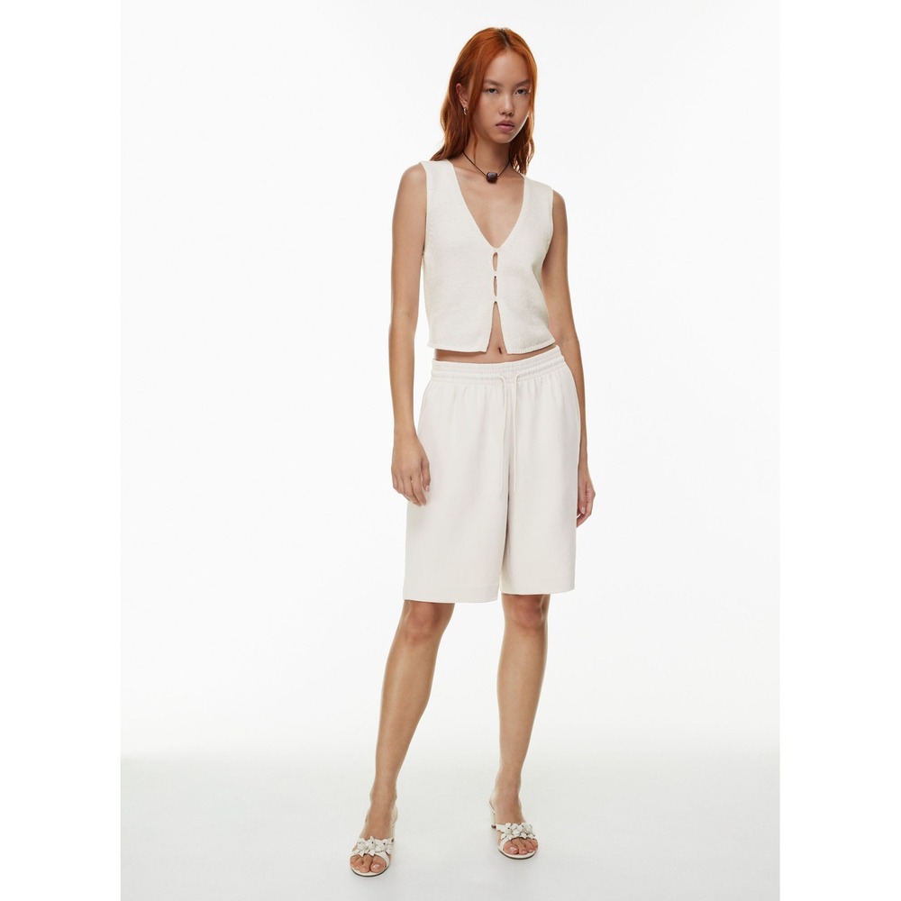 Aritzia Wilfred Thesis Bermuda Shorts Matte Pearl Size XS